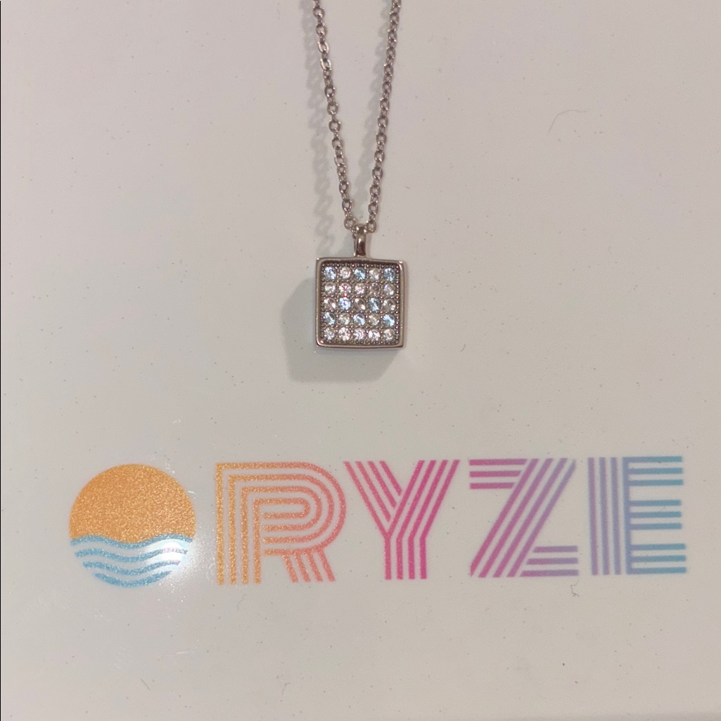 Silver Pendant Necklace